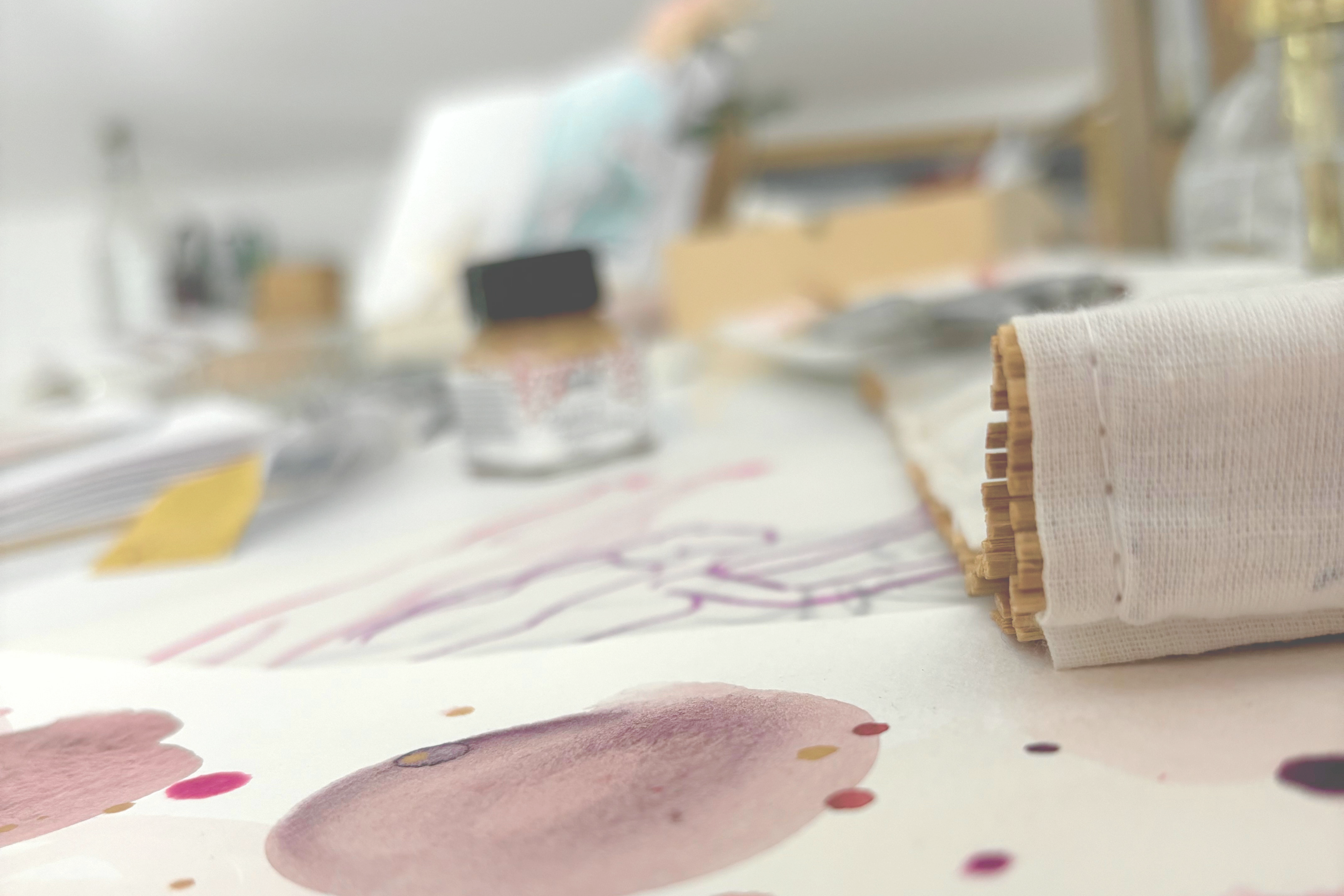 QUESTA è LA SCRIVANIA DI ERICA RIZZO ILLUSTRATRICE E FORMATRICE FREELANCE, QUI SI CREANO LE MIE IDEE PER CONDIVIDERLE CON TE